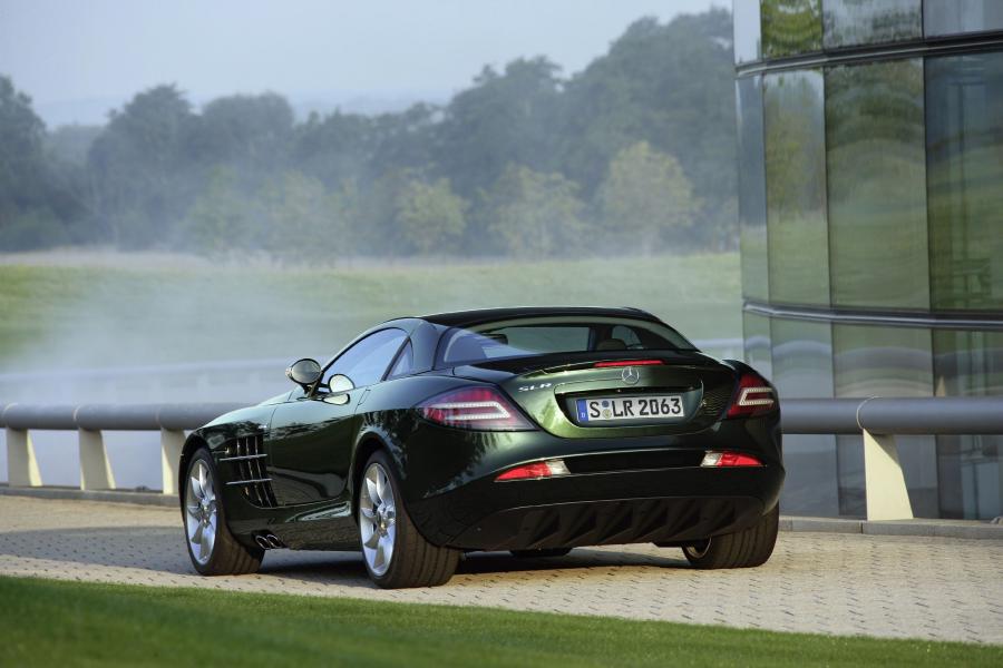  Mercedes-Benz SLR McLaren 2003 года  (фото 11 из 319)